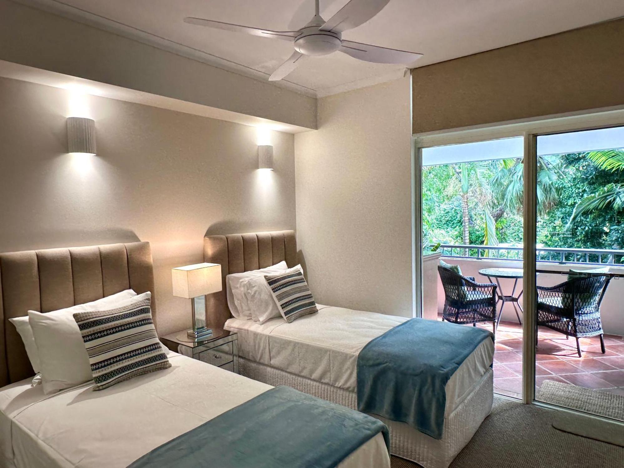 Oasis At Palm Cove Lejlighedshotel Eksteriør billede